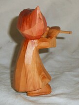 木彫 横笛を吹く少女像 高さ約10.4cm 木彫り 置物 人形 女の子 オブジェ ヨーロッパ? 北欧?_画像4
