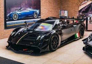 ＜予約品＞　BBR 1/18 Pagani Huayra R Gloss Black　パガーニ　ウアイラ　P18218A