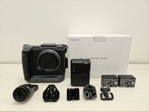 FUJIFILM　GFX100 　中判デジタルカメラ　一億画素　ラージフォーマット　 Lブラケット、元箱付　富士フィルム　ミラーレスカメラ　