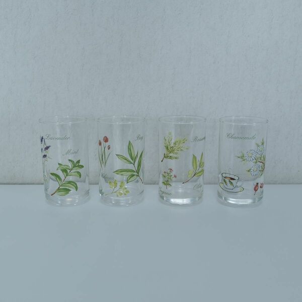【アンティーク】レトロな花柄ガラスコップ4個セット