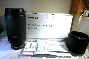 【超美品】 タムロン　TAMRON 70-300mm F/4.5-6.3 Di III RXD (A047) ソニー Eマウント