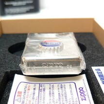 未使用 未開封 ZIPPO ジッポ ジッポー 特別限定品 PEPSI ペプシ コーラ シリアル 王冠 立体メタル ストラップ シルバー 銀張り仕上 2002 箱_画像2