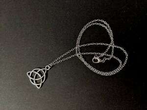  Celt knot * triangle. pendant Scotland / cell tik Outlander / postage 63 jpy ~