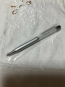 【新品】キラキラ　黒ボールペン