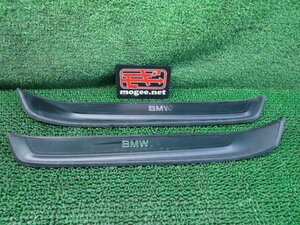 3FA1114 I1)) BMW DBA-VL20 X1 2012年 E84 純正 フロントスカッフプレート左右セット