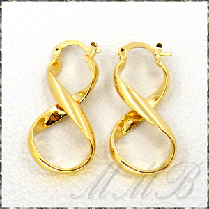 [EARRING] Gold Infinity Hoop ゴールド 無限大 メビウスの輪 デザイン フープ リング ピアス