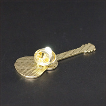 [BROOCH] GOLD BASE PINS ブラック & ゴールド エナメル 彩色 レスポール エレキギター メタル ピン バッジ 4.5cm ブローチ_画像4