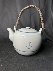 旧日本軍 海軍 急須 イカリマーク 茶器 食器 白磁 大日本帝国軍 軍隊