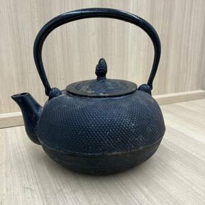 ●【売り切り】茶釜 南部鉄器 狸 急須 茶道具 煎茶道具 茶器　鉄瓶 岩鋳 分福茶釜 茶釜型急須 タヌキ 金属工芸 民芸品 