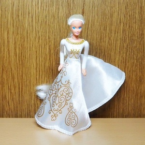  Barbie figure Mattel white dress Gold McDonald's Barbiemi-ru toy Ame toy happy set 