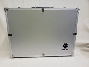 FG825 TOYGER CEO Storage ① カード5000枚以上 収納可能 アルミ製 アタッシュ ケース (シルバー)　