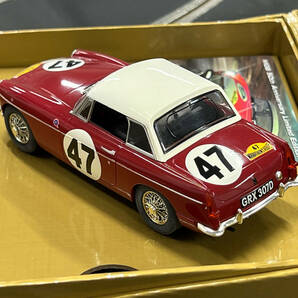 No.174 SCALEXTRIC Celebrating 50th Years of MGB [新品未使用 1/32スロットカー]の画像3