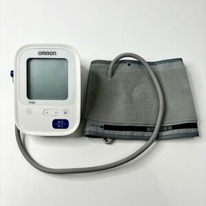 【完動品】オムロン OMRON 自動電子血圧計 血圧計 HCR-7104 (795)