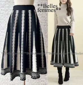 ★Belles*★送料185円★新品M～L*ふわりと揺れるシルエット*暖かく包み込んでくれる*ニットフレアロングスカート*063黒オフホワイト*TRUBE