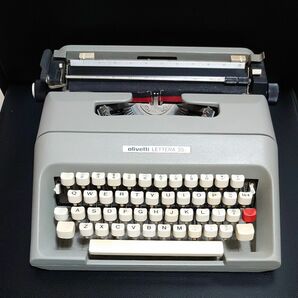 【ジャンク品】olivetti オリベッティ LETTERA 35i アンティーク タイプライター ヴィンテージ メキシコ製