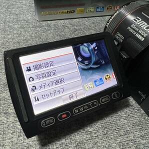 ◆Panasonic製◆ビデオカメラ◆HDC-TM700◆内蔵メモリー96GB◆バッテリー２個付き◆3mosで高画質撮影◆広角ならズームまでハイビジョン画質の画像9