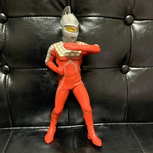 ウルトラセブン　ソフビ　フィギュア　バンプレスト