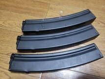 17・マルイ電動MP5 用　マガジンセット　多弾装200連×２、ノーマルスペア×１　中古品_画像2