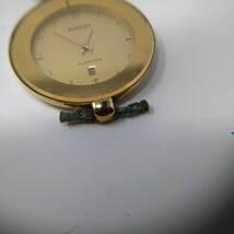 ★送料無料★メンズ腕時計 RADO フローレンス ゴールド 160.3677.2　ベルト劣化　ガラス欠け、汚れ、錆あり　裏ぶた傷あり　現状販売_画像10