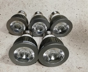 LED電球 5Ｗ 電球色3000K 高演色性Ra95 口金E26 LED 5個 スポットライト 非調光 ハロゲン電球形 50W相当 TT-5W-E26