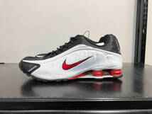 Nike Shox R4 'Platinum Tint University Red Black' ナイキ ショックス R4 'プラチナム ティント ユニバーシティ レッド ブラック' 29.5_画像1