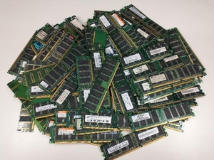 ジャンク 【1000円スタート】ジャンク PCメモリ 100枚セット