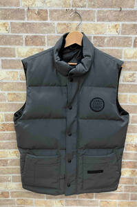 美品 / CANADA GOOSE BLACK LABEL / カナダグースブラックレーベル / Freestyle Crew Vest / ダウンベスト / サイズ:S / 4154MB / グレー