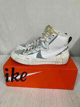 NIKE スニーカー ホワイト NIKE sacai×NIKE BLAZER MID ホワイト/ウルフグレー　white/wolfgrey_画像1