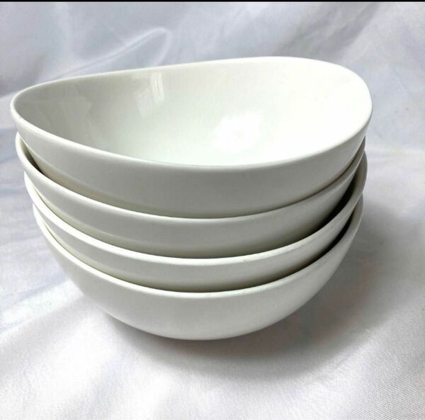 サラダボウル　楕円形　白皿　大　サラダ鉢　深皿　ボウル　洋食器　4個まとめ売り