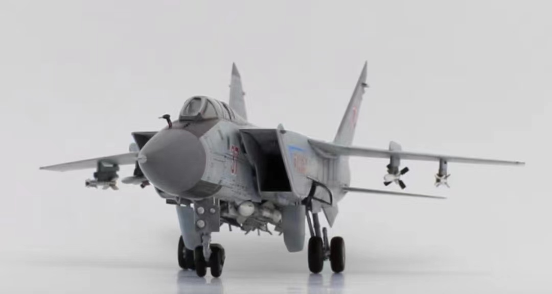 1/72 Russian Air Force MIG-31 assembled and painted finished product, Plastic Models, aircraft, Finished Product