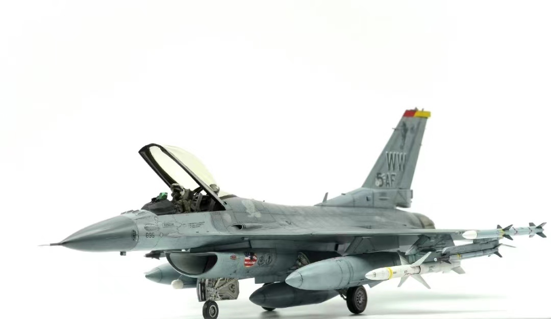 2025年最新】Yahoo!オークション -f16 完成品の中古品・新品・未 2025年最新】Yahoo!オークション -f16 完成品の中古品・新品・未