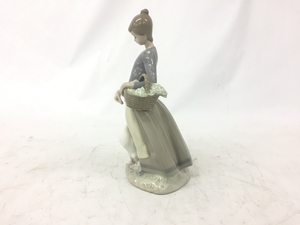 LLADRO リヤドロ 陶器 アヒルに餌をあげる少女 置物 中古 G8348732