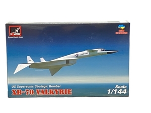 Armory AMR14701 1/144 アメリカ軍 XB-70 ヴァルキリー 試作戦略爆撃 プラモデル アモリー 模型 中古 C8442360