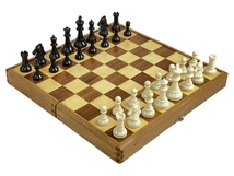 はなやま玩具 ゲームのはなやま チェス盤 チェス駒 セット ボードゲーム 中古 良好 N8487881_画像1