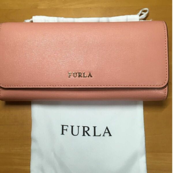 財布　FURLA