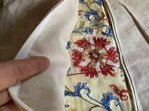 とても素敵なシルクの手刺繍スザニ/ウズベキスタンの芸術です/とても素敵な手の込んだ手刺繍/一枚あればゴージャスなインテリア送料込み_画像9