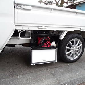 説明動画付き ハイゼットトラック ジャンボ共通 S200 S210P S500P S510P サイド ツールボックス 白色 ホワイトカラー 小物入 工具箱 カギ付の画像7