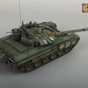 No-532 1/35 ウクライナ軍 T-72B3 主戦タンク 軍用戦車 プラモデル 完成品の画像4