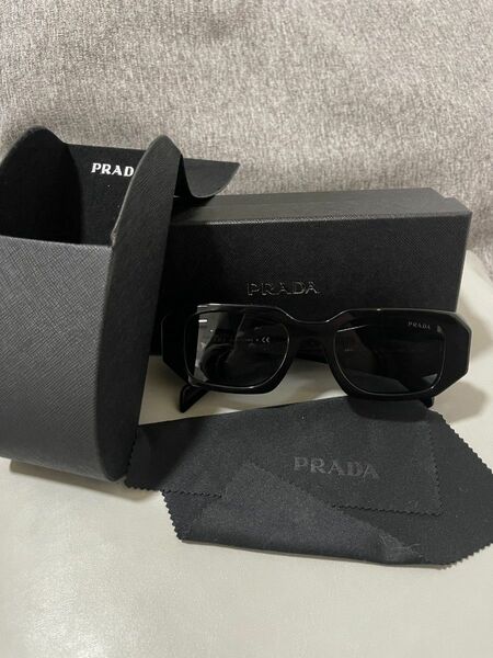 PRADA プラダ シンボル サングラス