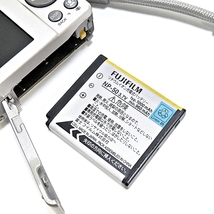 FUJIFILM FinePix F60fd 富士フィルム ファインピクス コンパクトデジタルカメラ デジカメ シルバー 難有り 003FEZFI73_画像9