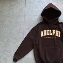 champion チャンピオン カレッジロゴ ADELPHI プルオーバー パーカー ブラウン M_画像1