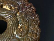 漢代 戦国 玉器 玉石 掛件 ペンダント 玉璧 ドラゴン 竜 古玉 直径約8cm 厚さ約1cm 重さは約119g_画像4
