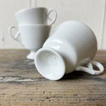 2個set 足付き小 デミカップ デットストック 白磁 陶器　検: 白 コーヒー 珈琲 ティーカップ デザートカップ カフェ レトロ アンティーク_画像3