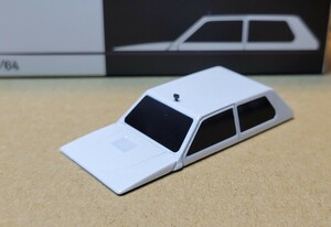 1/64 ミニカー microturbo world's lowest car 地面に埋まって見える車 シャコタン 魔改造 カスタムカー メタリックホワイト 白