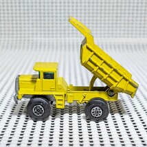 当時物 MATCHBOX LESNEY No.28 DUMP TRUCK MADE IN ENGLAND マッチボックス レズニー No.28 ダンプトラック 現状品_画像2