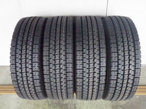 235/70R17.5 127/125J Toyo M919 未使用 4本set StudlessTires 202006製