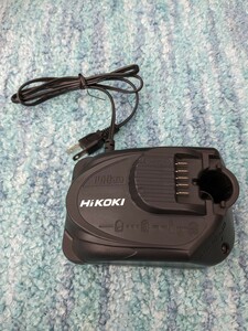 0601u2401　HiKOKI(ハイコーキ) 急速充電器 差込み式リチウムイオン電池10.8V専用 UC10SL2　※同梱不可