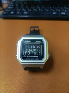 【送料無料】カシオ スタンダード W-217HM-7B 腕時計 チプカシ　海外モデル　反転液晶