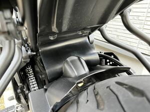 【送料込み】MT-07 XSR700 YZF-R7 リアショック用マッドガード(ロングバージョン)リアフェンダー スプラッシュガード