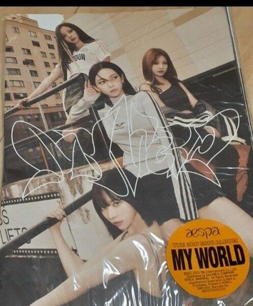 aespa　 3rd Mini 'MY WORLD' (韓国盤） CD